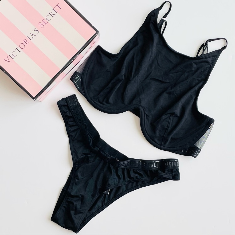 32D SMALL Victoria’s Secret black bra set